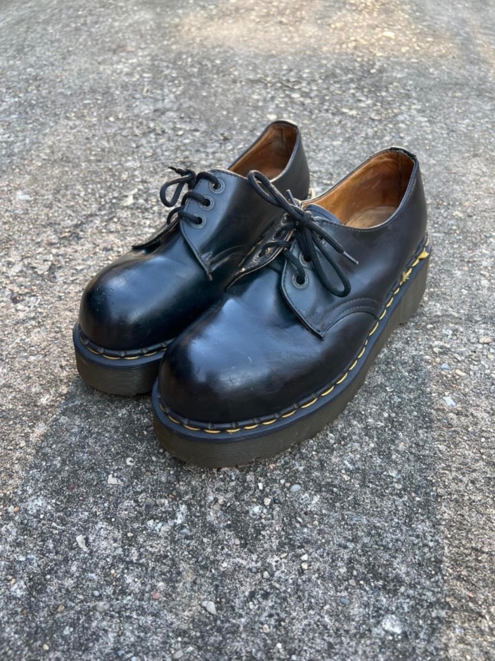 Vintage 90s England Dr. Martens steel toe Oxford Platforms Uk 7, Women’s US 9, M